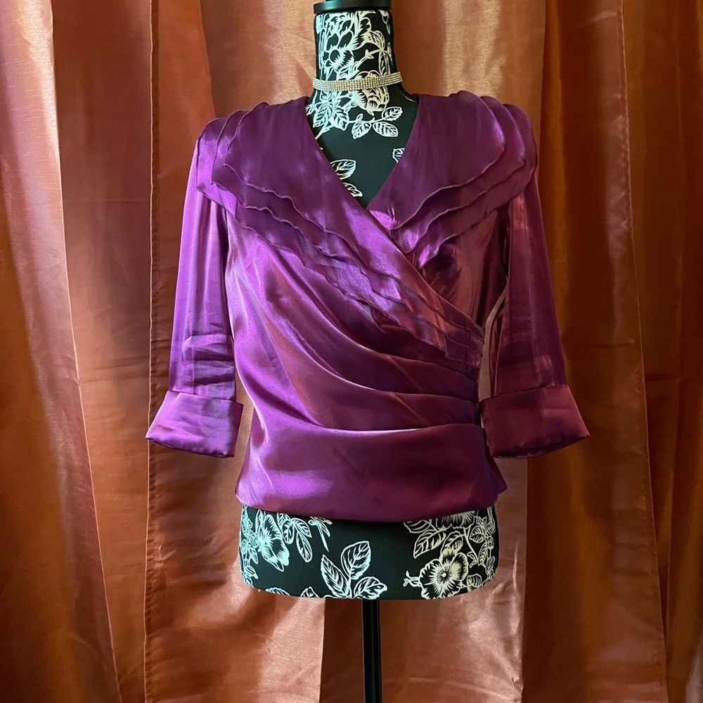 Ruffle vintage inspired blouse!